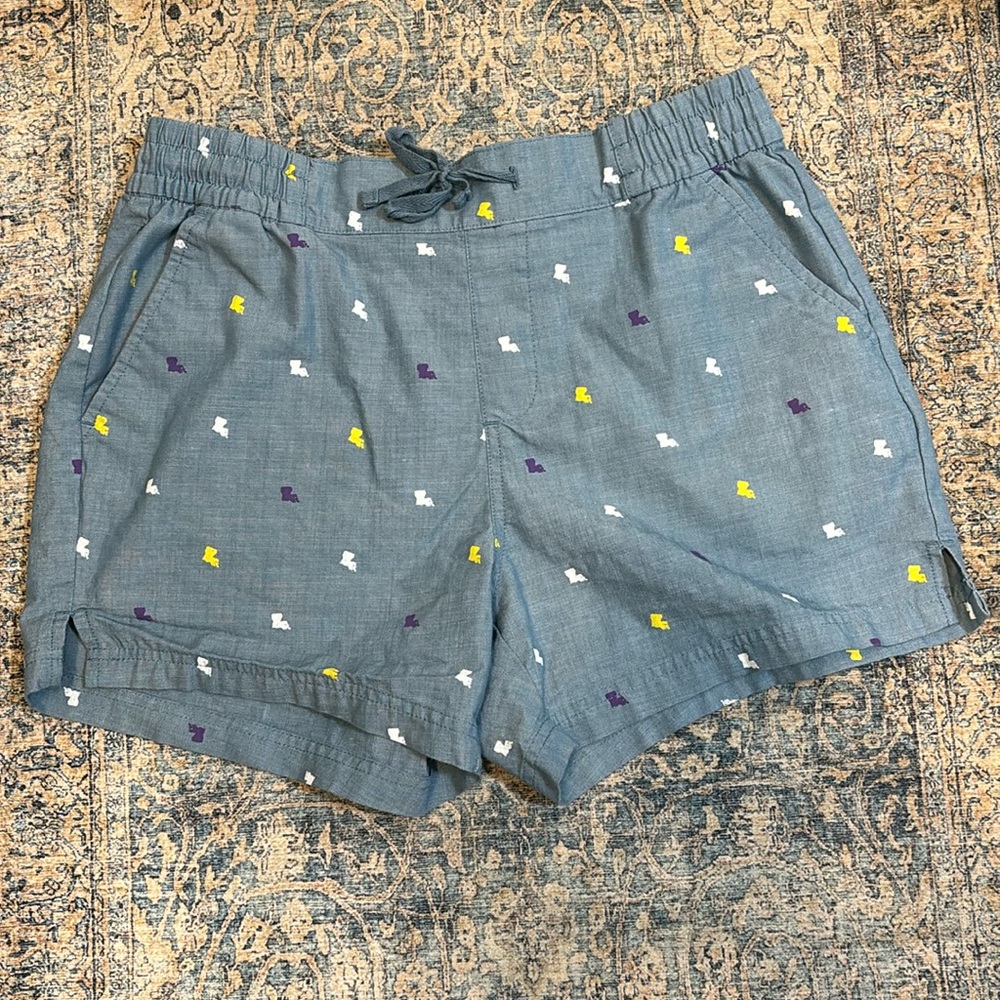 Magellan Outdoor Shorts Size Medium w/ white, yellow, and purple Louisiana